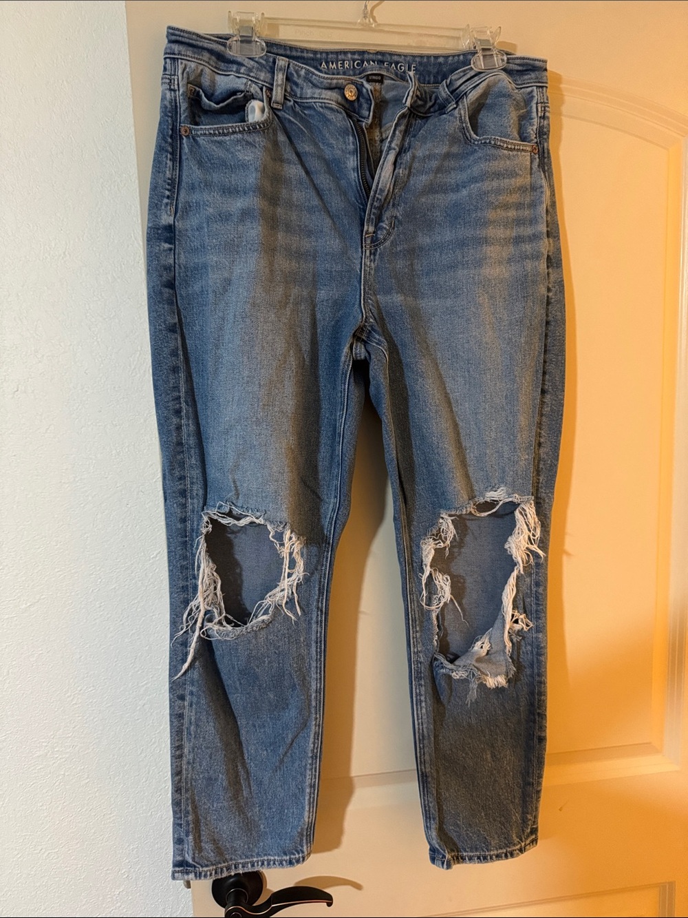 American Eagle Outfitters Ripped Medium Blue mom Jeans